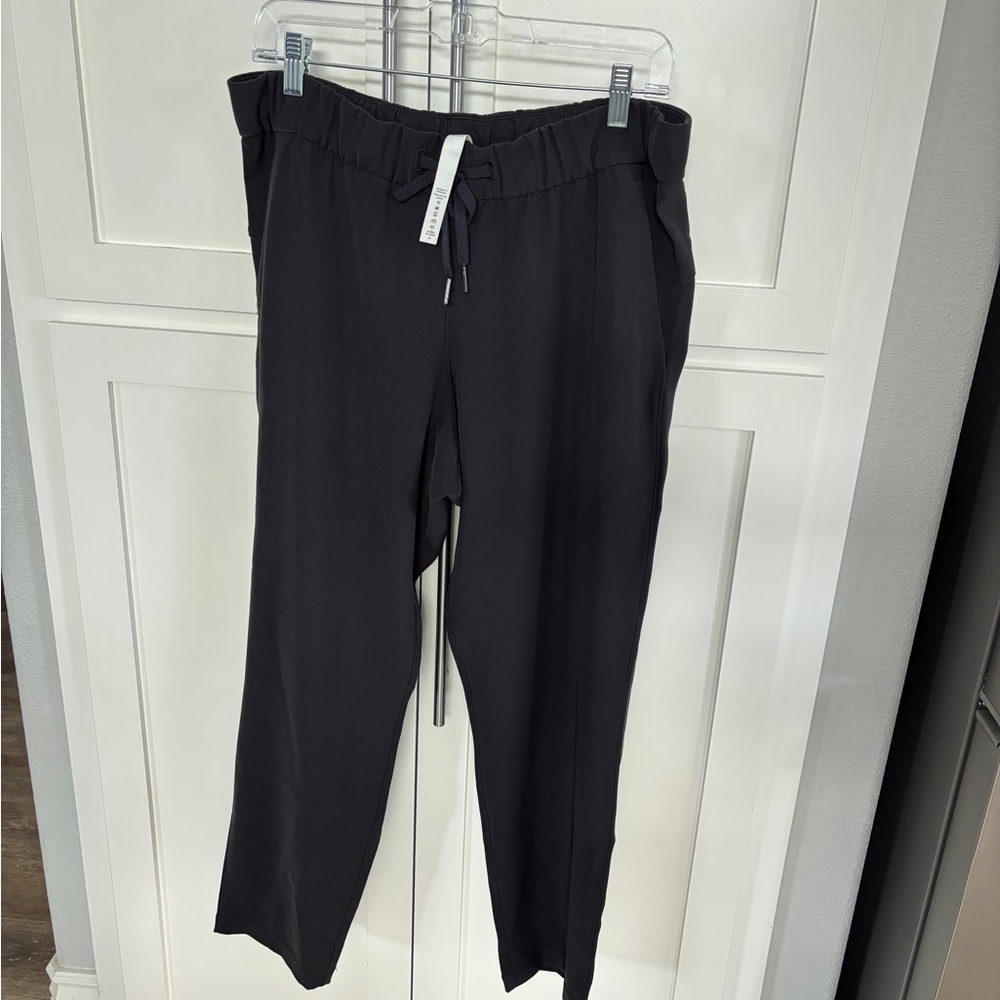 Lululemon Athletica Black On The Fly pants